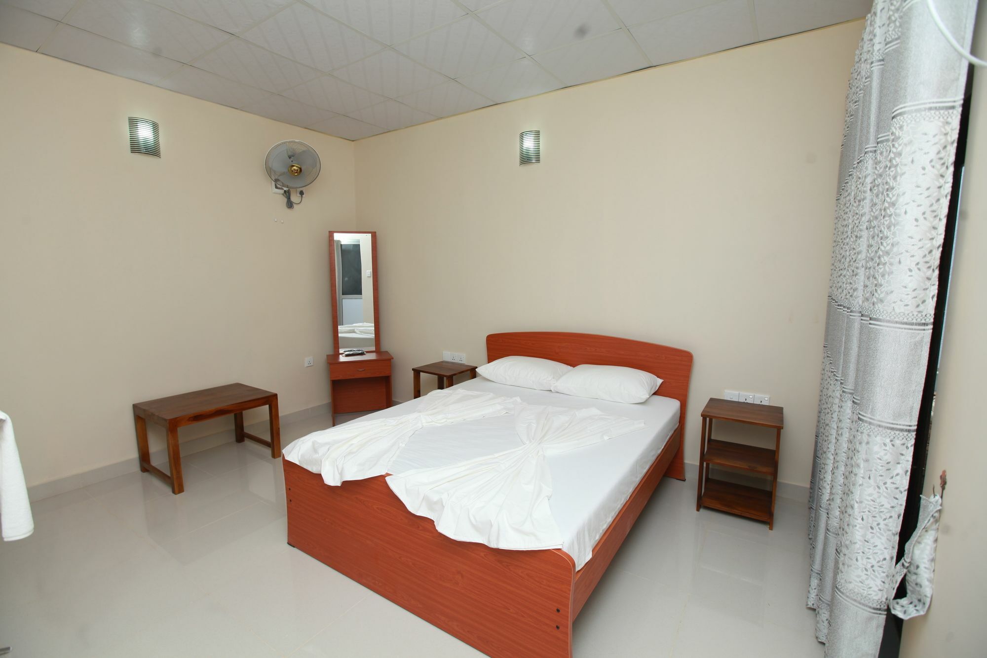 Lavonka Tourist Rest Anuradhapura Exterior foto