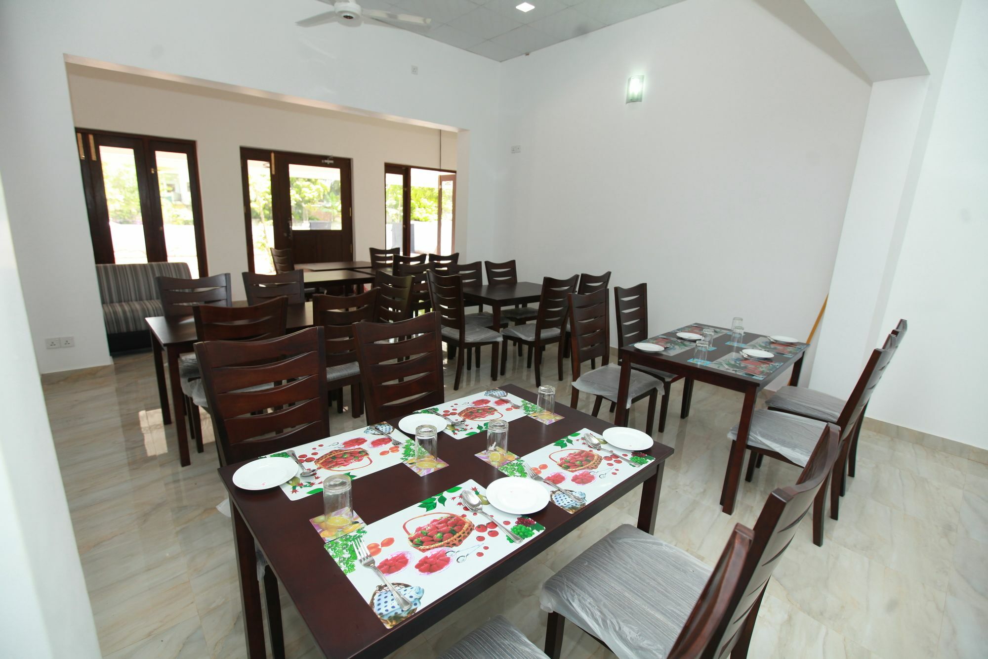 Lavonka Tourist Rest Anuradhapura Exterior foto